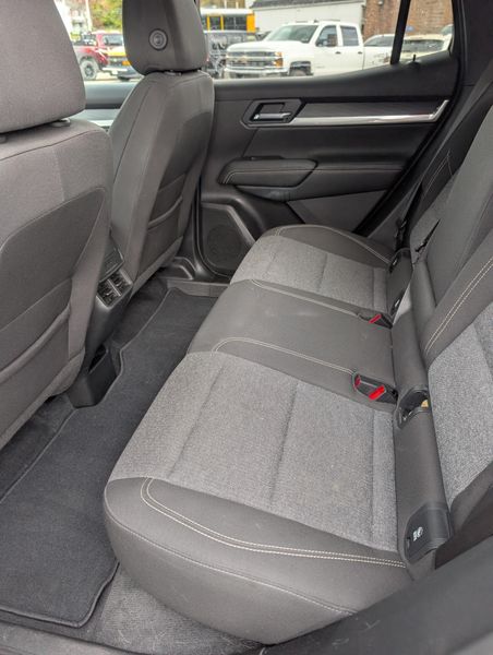 Used 2025 GMC Terrain Elevation