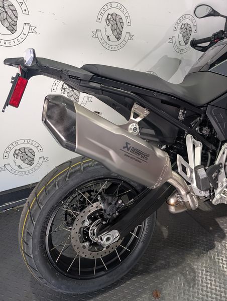 New 2025 BMW F900GS 