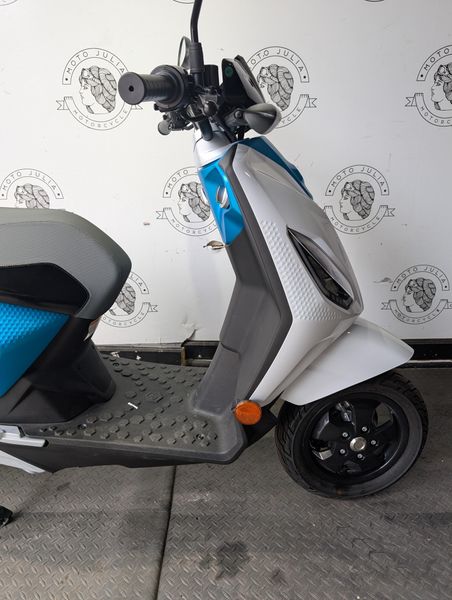 New 2022 PIAGGIO 1 ACTIVE 