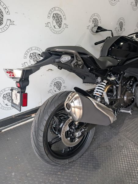 New 2025 BMW G 310 R 