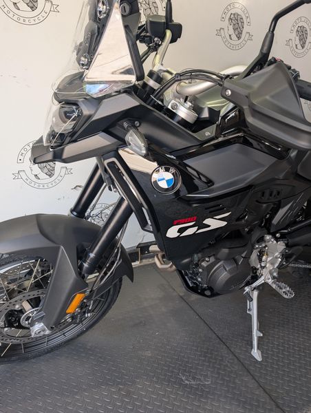 New 2025 BMW F900GS 