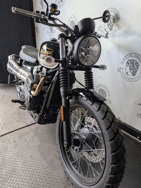 New 2025 Triumph SCRAMBLER 900 