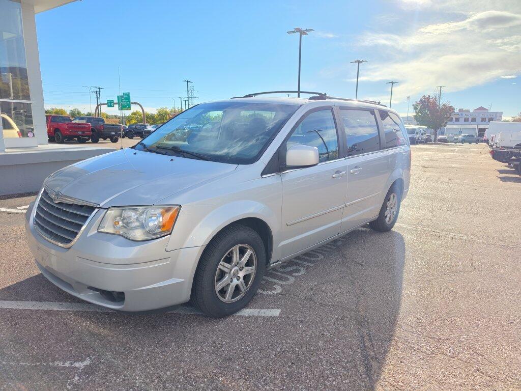 2010 Chrysler Town & Country Touring