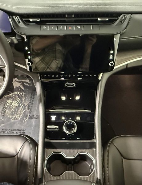 New 2026 Jeep Grand Cherokee L Limited 4x4Image 26