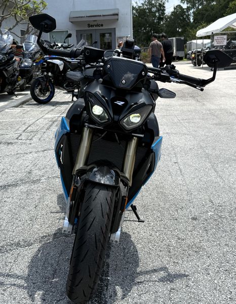 2026 BMW S 1000 R