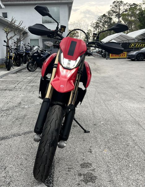 2024 Ducati Hypermotard