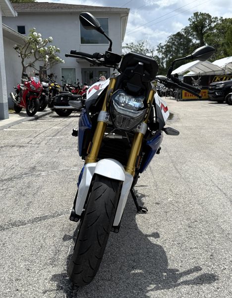2022 BMW F 900 R