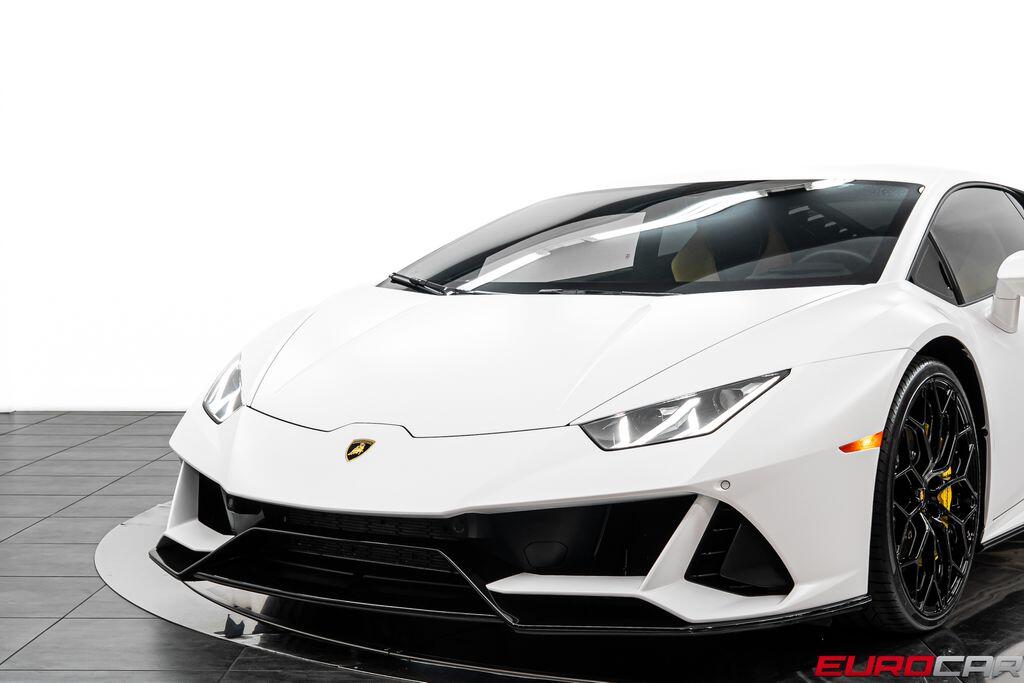 2022 Lamborghini Huracan EVO Image 13