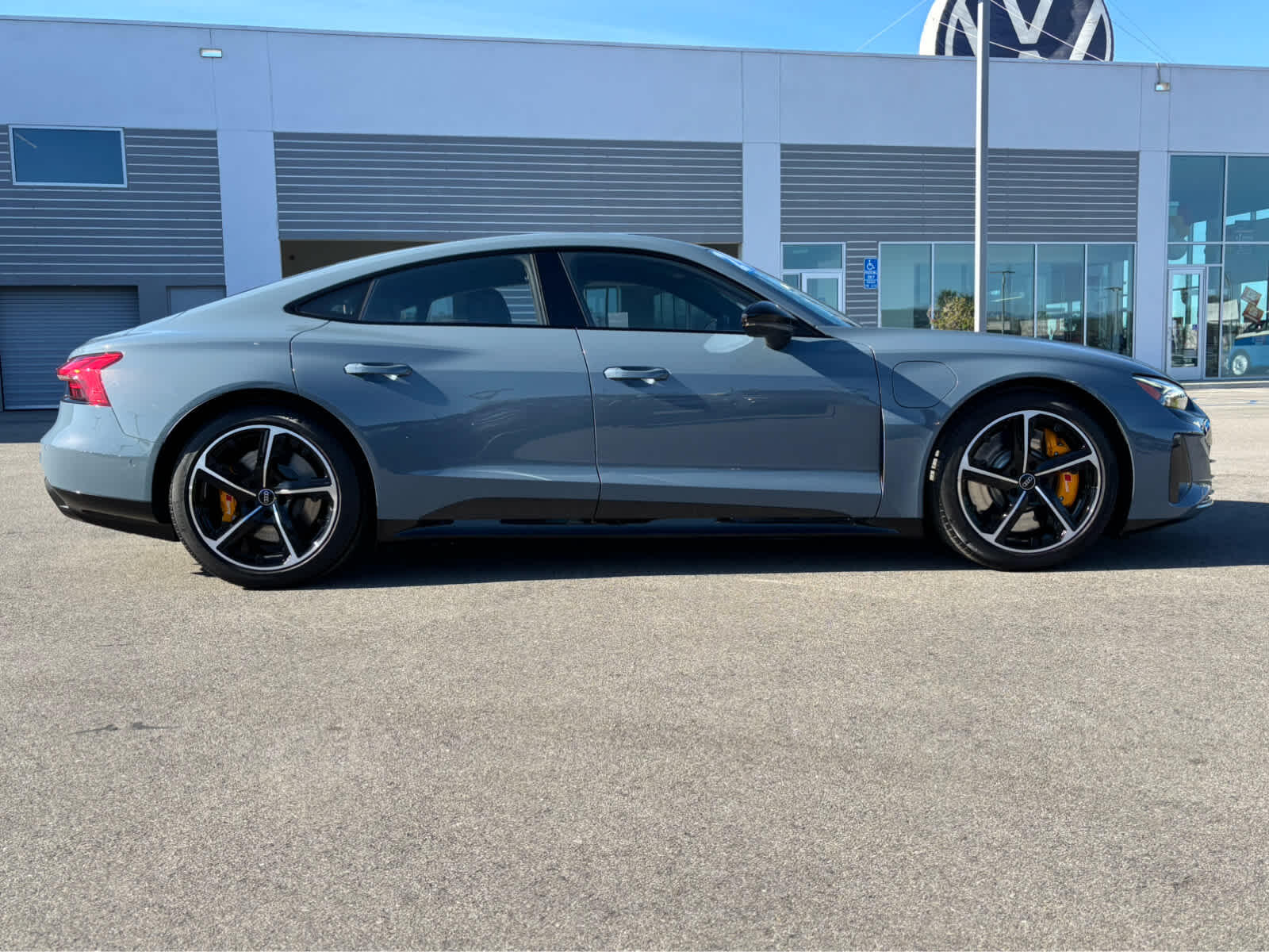 Used 2024 Audi RS e-tron GT Base with VIN WAUBHBFW7R7900307 for sale in Ventura, CA