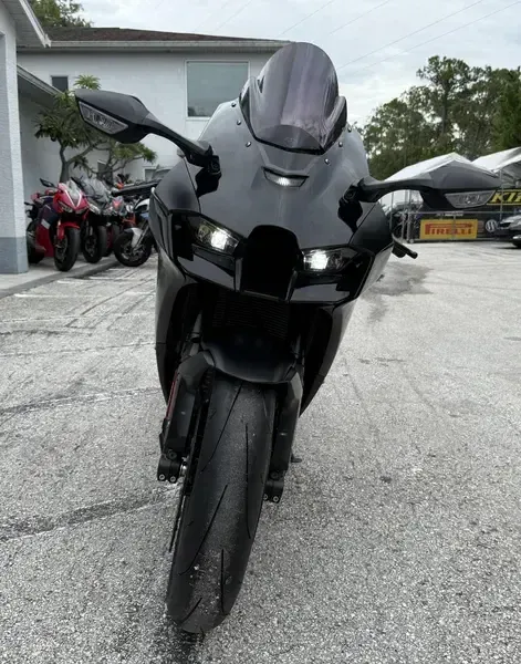 Used 2024 Kawasaki Ninja ZX10R ABS 
