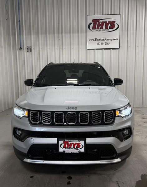 Used 2024 Jeep Compass LimitedImage 16