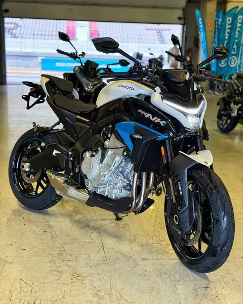 NEW 2026 CFMOTO 675NK Image 1