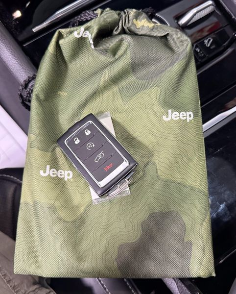 Used 2024 Jeep Grand Cherokee OverlandImage 21