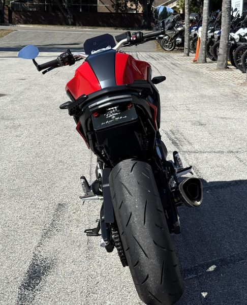 2024 BMW F 900 R Low