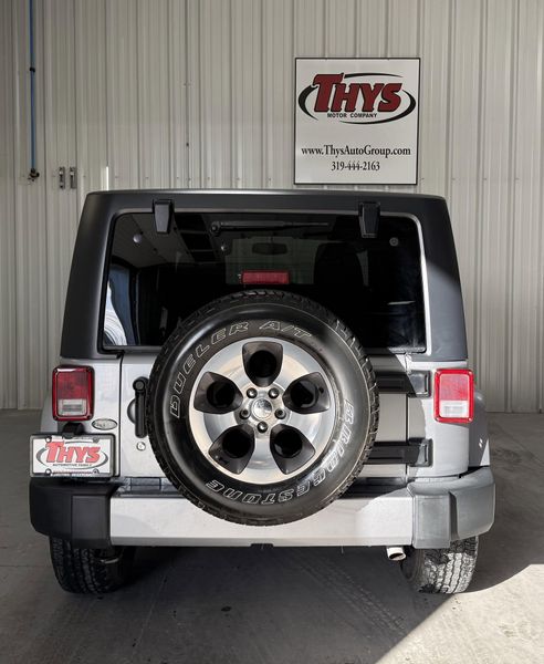 Used 2017 Jeep Wrangler JK SaharaImage 4