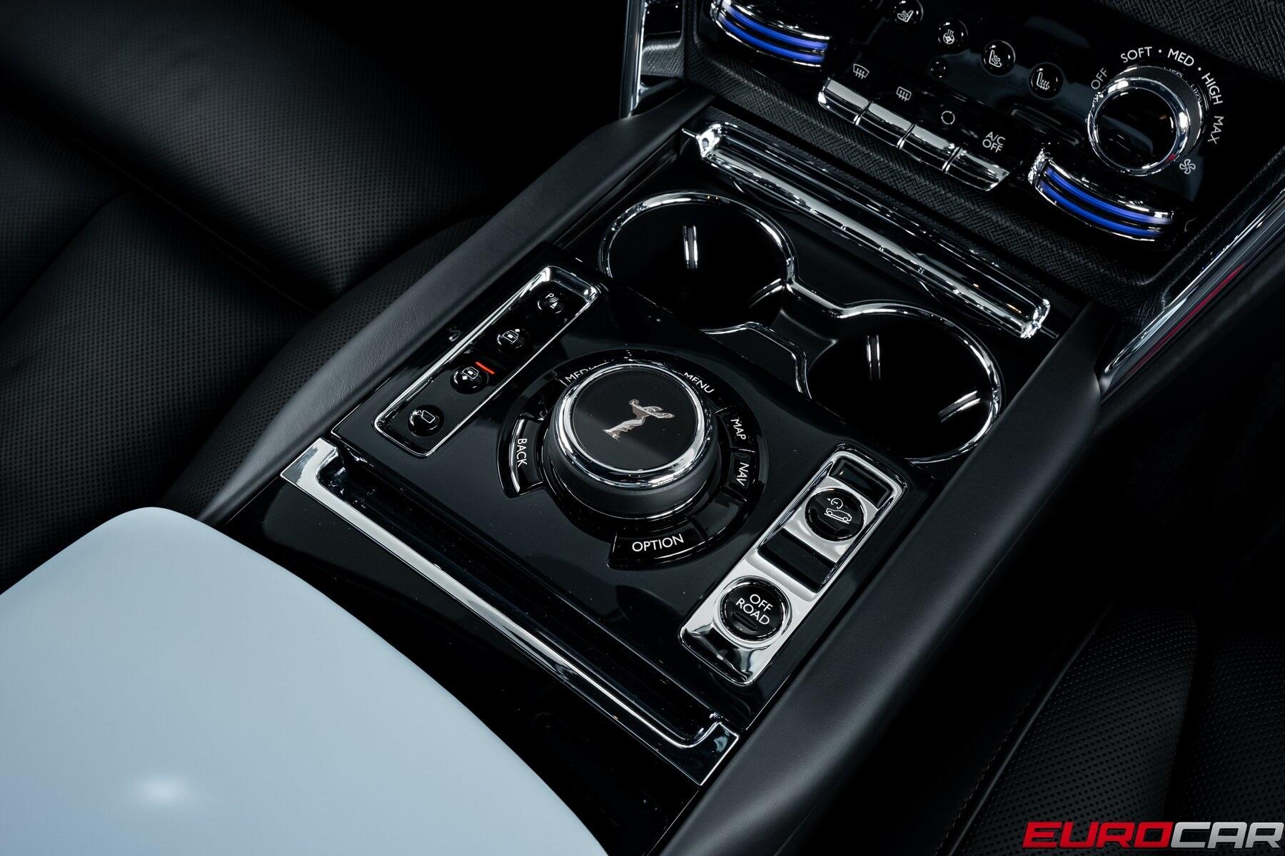 Used 2024 Rolls-Royce Cullinan *BESPOKE INTERIOR * SHOOTING STAR HEADLINER*Image 28