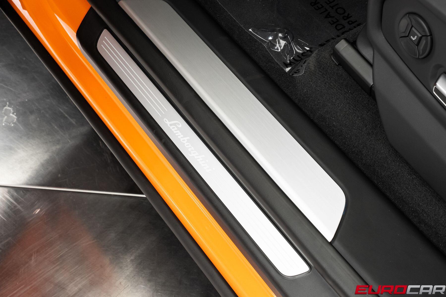 2024 Lamborghini Urus Performante *HUGE CARBON OPTIONS * PANORAMIC ROOF*Image 49