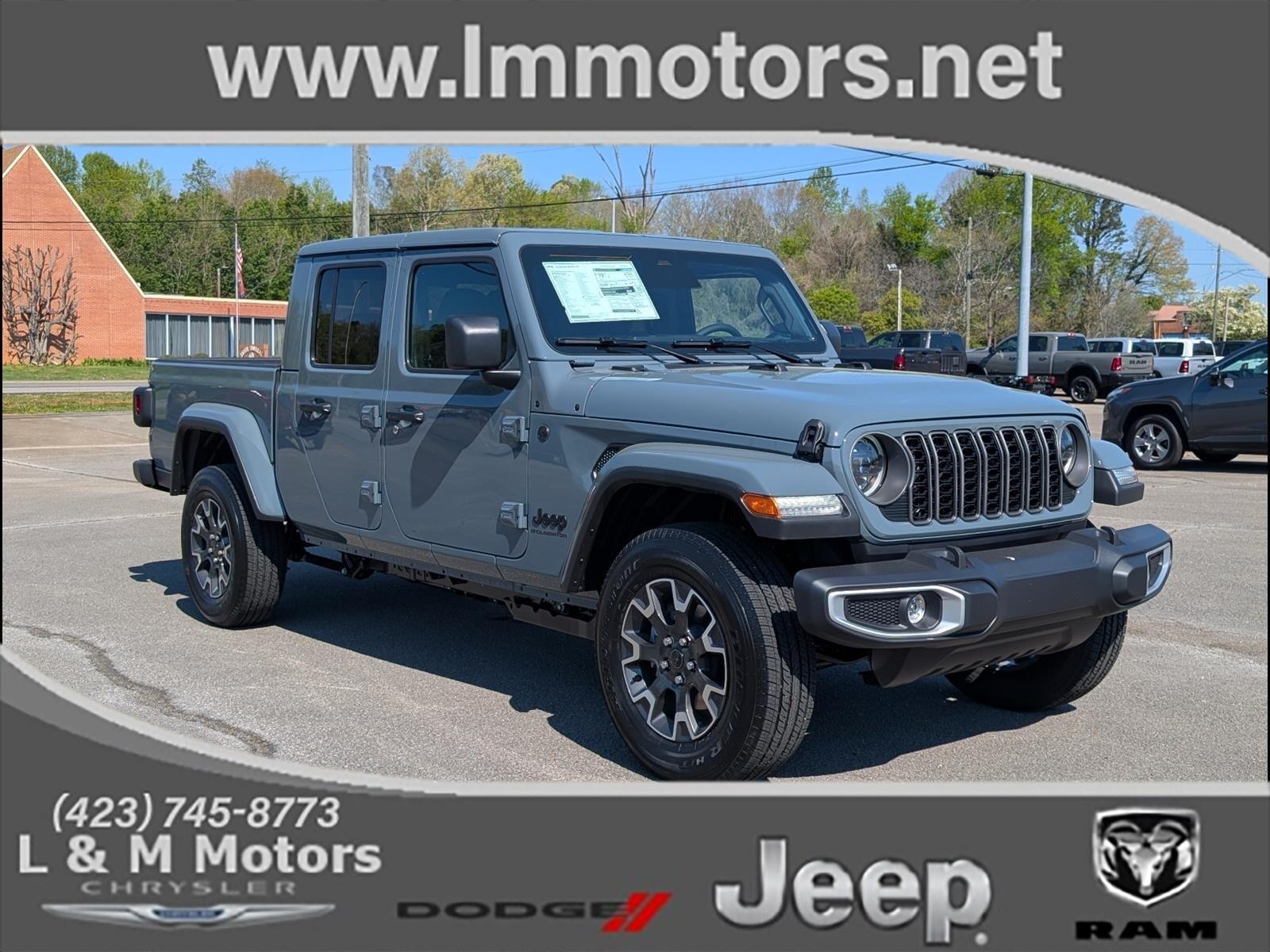 2026 Jeep Gladiator Sahara Auto's photo