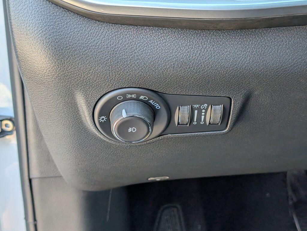 2026 Jeep Compass Limited - Photo 12