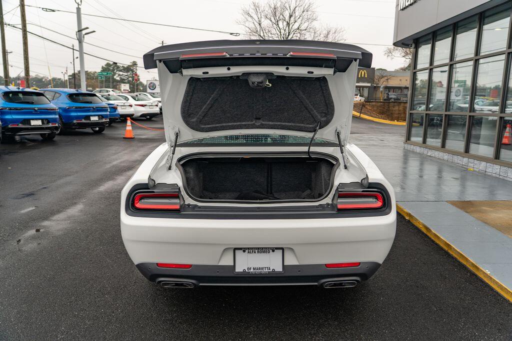 2017 Dodge Challenger R/T Plus photo 7