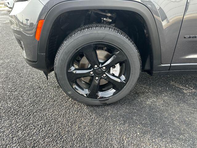 2025 Jeep Grand Cherokee L Altitude - Photo 12