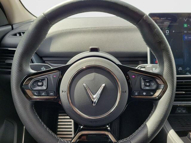 2023 VinFast VF 8 ECO - Photo 18