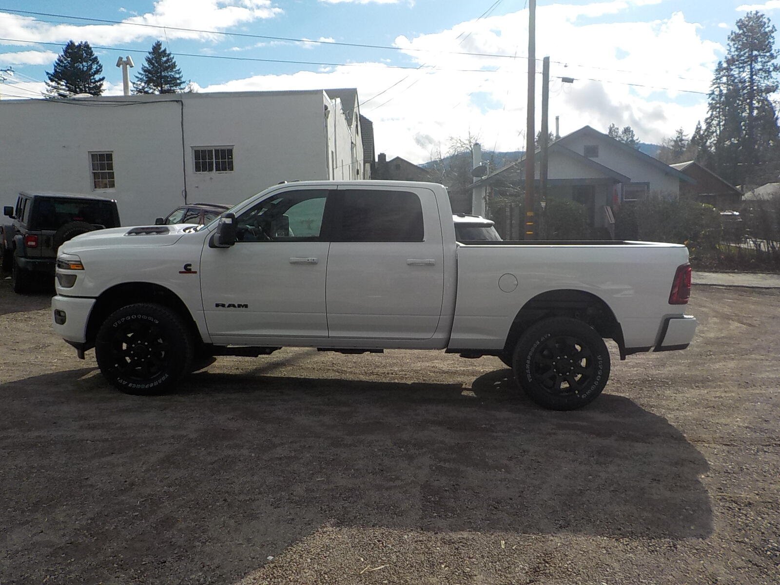 2026 RAM 2500 Laramie - Photo 8