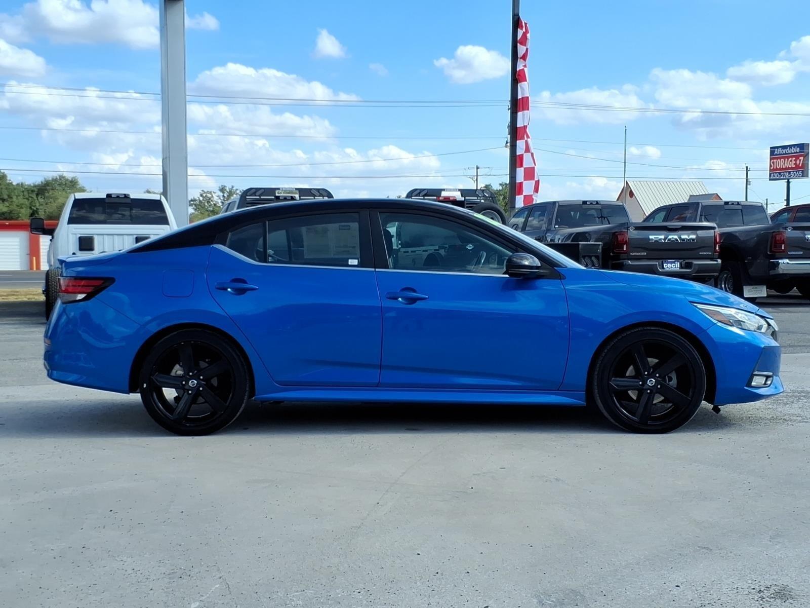 Used 2022 Nissan Sentra SR with VIN 3N1AB8DV4NY204982 for sale in Burnet, TX