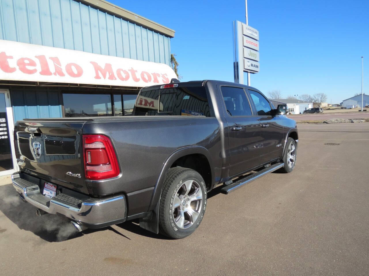 Used 2020 RAM Ram 1500 Pickup Laramie with VIN 1C6SRFJT1LN390938 for sale in Fairmont, Minnesota