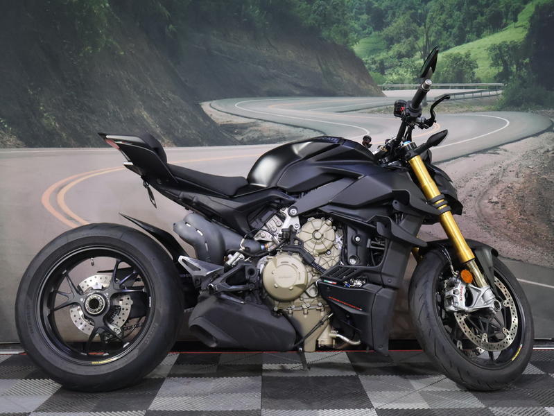 2022 Ducati Streetfighter V4 S