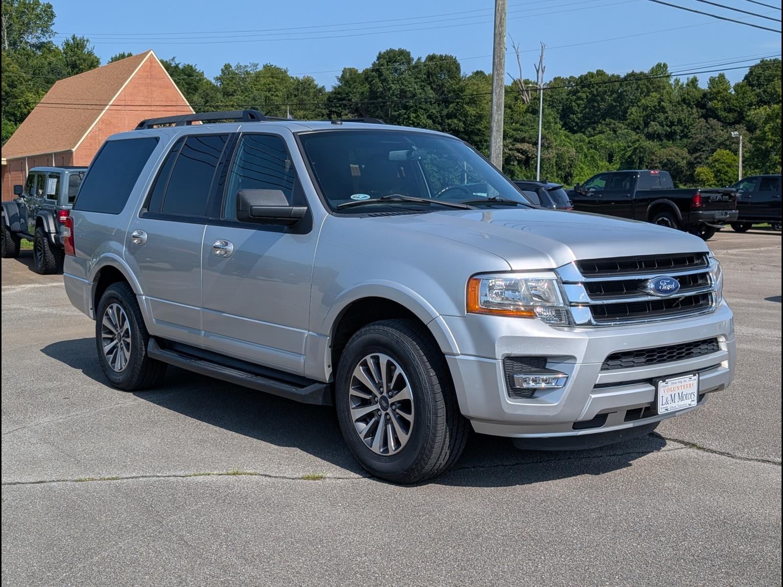 Used 2017 Ford Expedition XLT with VIN 1FMJU1HT2HEA34108 for sale in Athens, TN