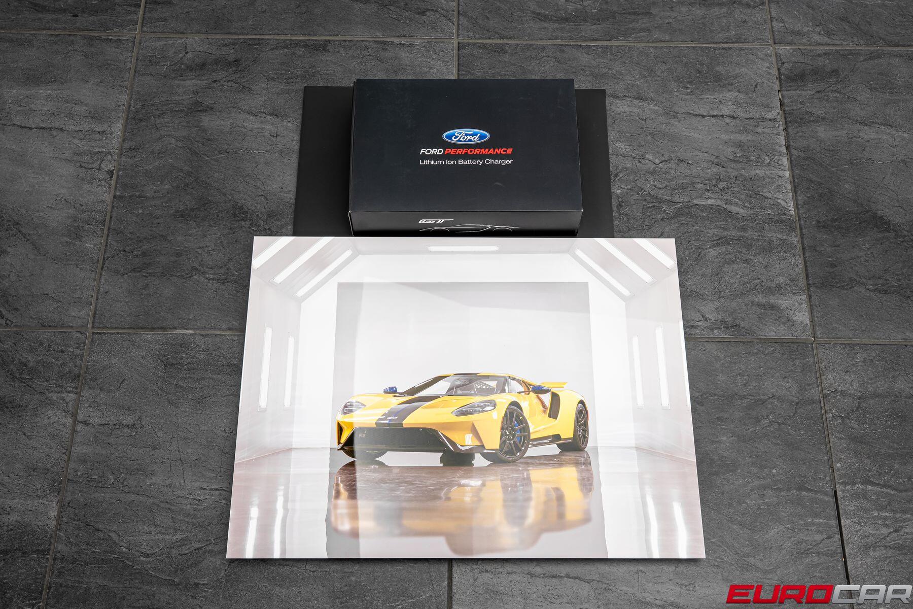2020 Ford GT *ONLY 213 MILES * CARBON EXTERIOR PACK*Image 60