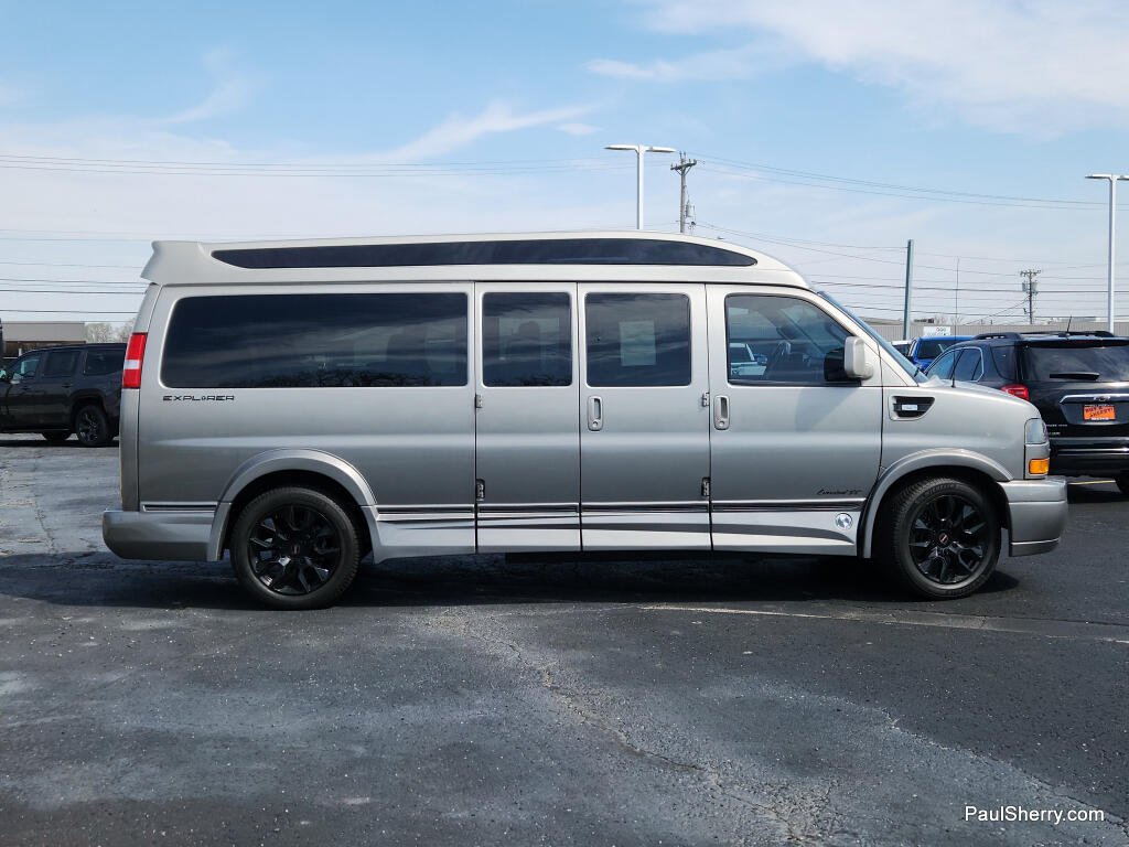 2023 GMC Savana Cargo Work Van - Photo 14