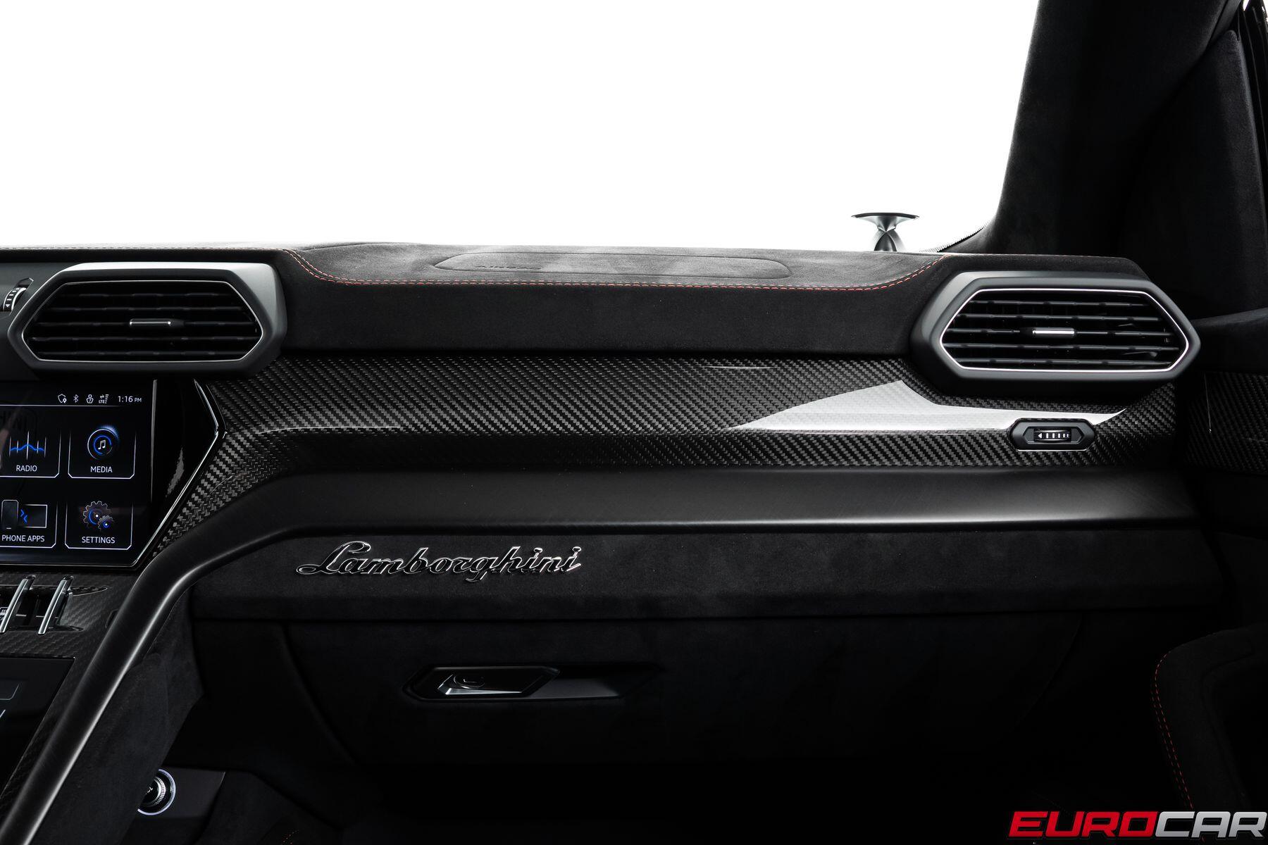 2024 Lamborghini Urus Performante *HUGE CARBON OPTIONS * PANORAMIC ROOF*Image 38