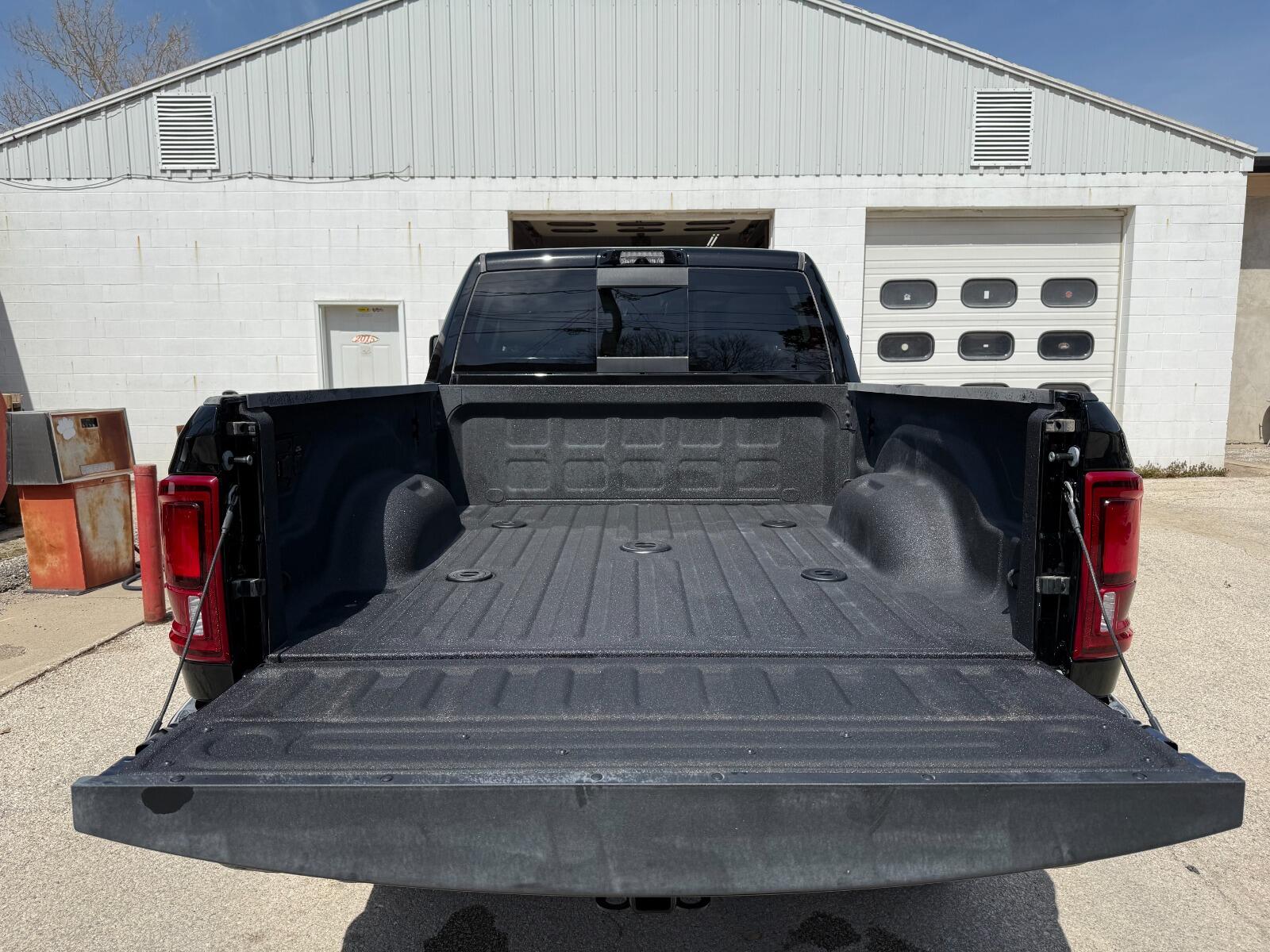 2025 RAM 2500 Limited - Photo 23
