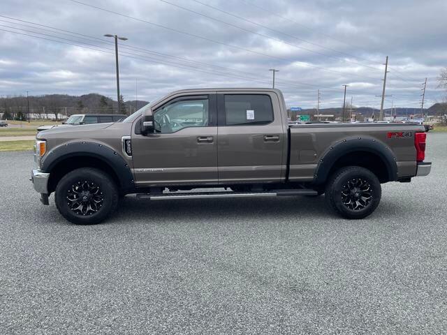 Used 2019 Ford F-350 Super Duty Lariat with VIN 1FT8W3BT6KEE54107 for sale in Prairie Du Chien, WI