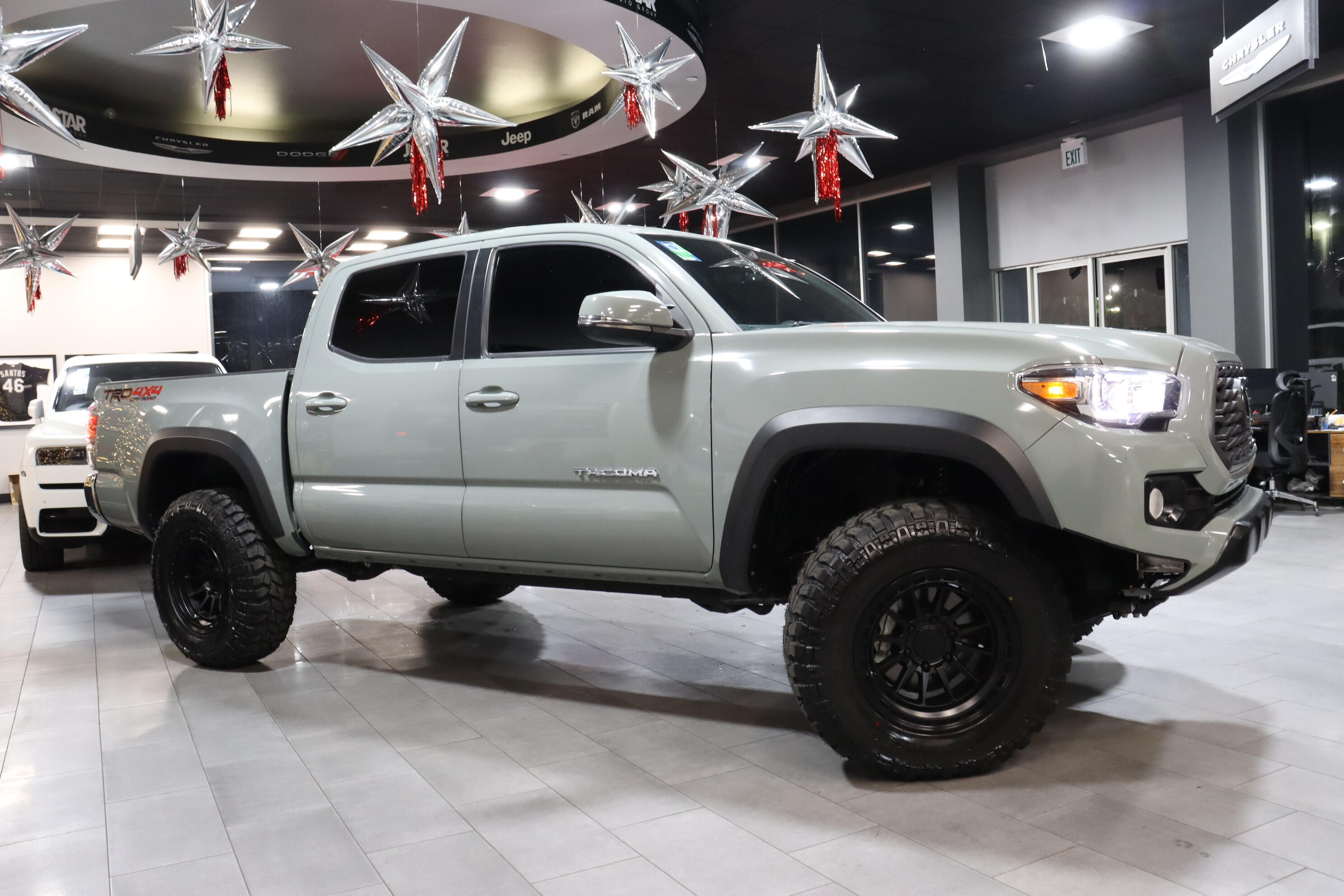 Used 2022 Toyota Tacoma TRD Off Road with VIN 3TMCZ5AN0NM518804 for sale in Anaheim, CA