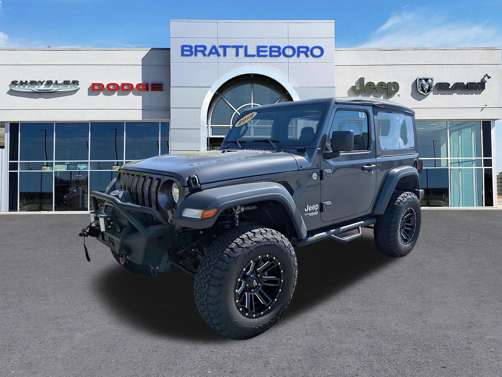 2019 Jeep Wrangler Sport's photo