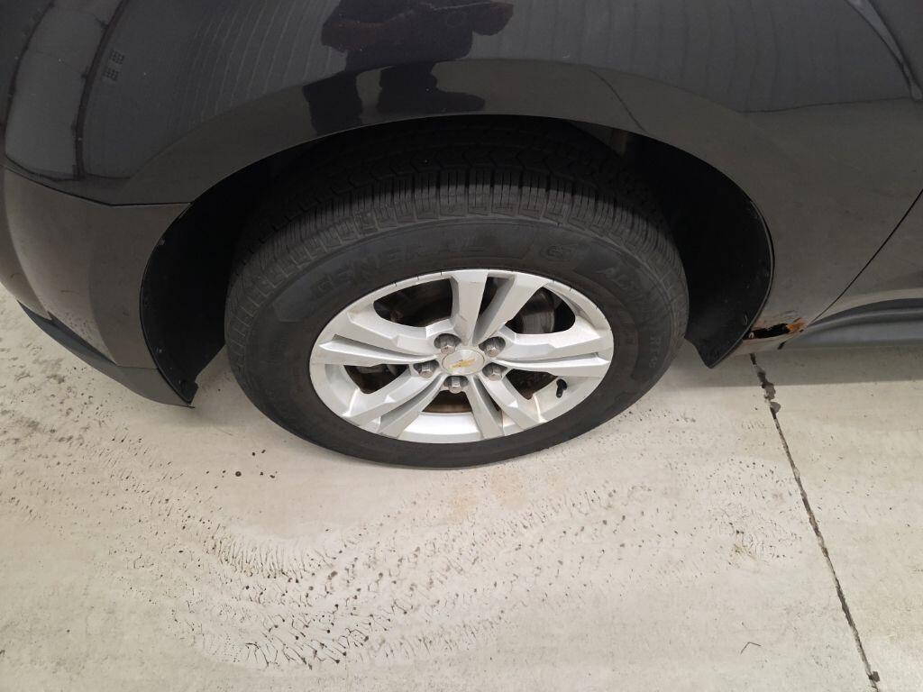 Used 2015 Chevrolet Equinox 1LT with VIN 2GNALBEK8F6223573 for sale in Cedarburg, WI