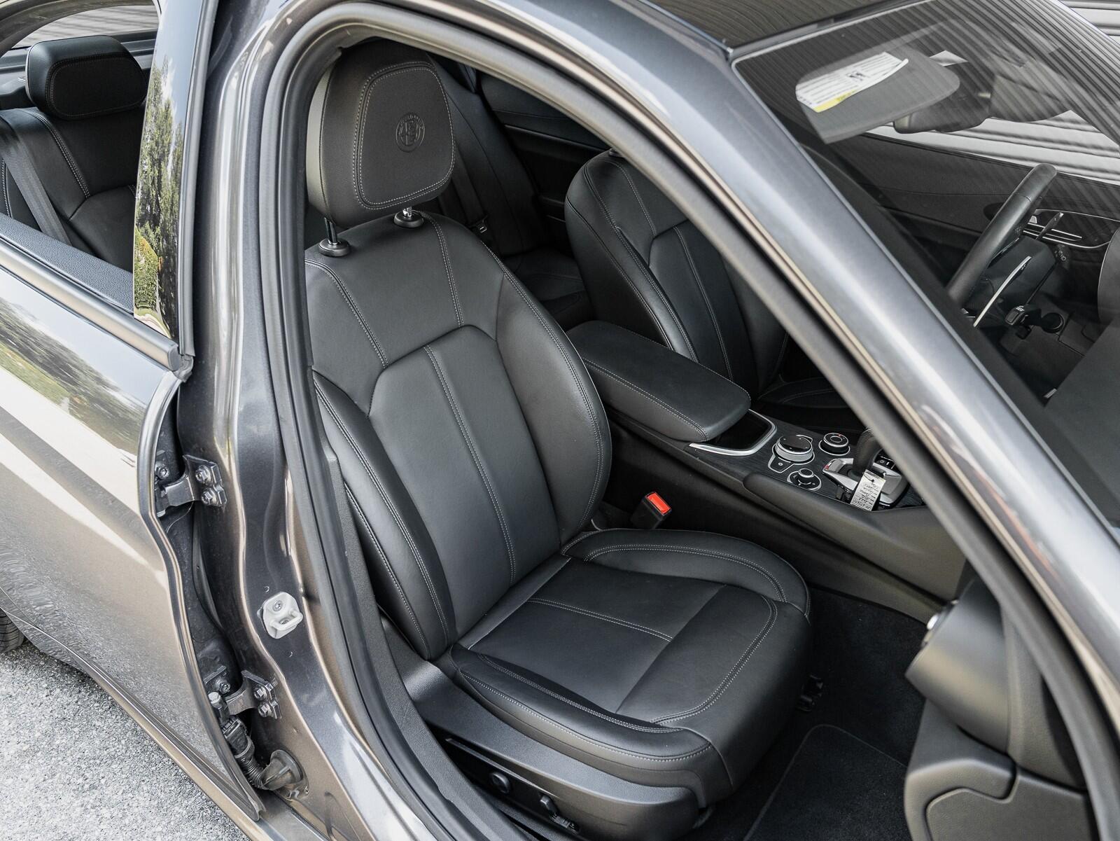 Used 2023 Alfa Romeo Giulia 