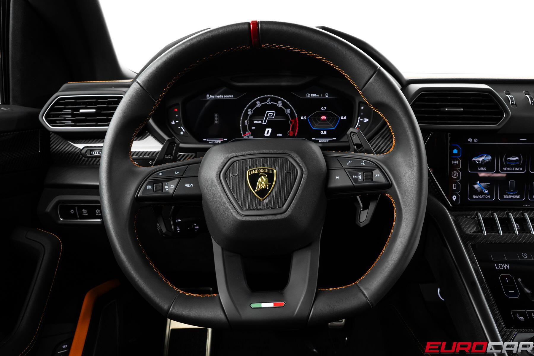 2024 Lamborghini Urus Performante *HUGE CARBON OPTIONS * PANORAMIC ROOF*Image 32