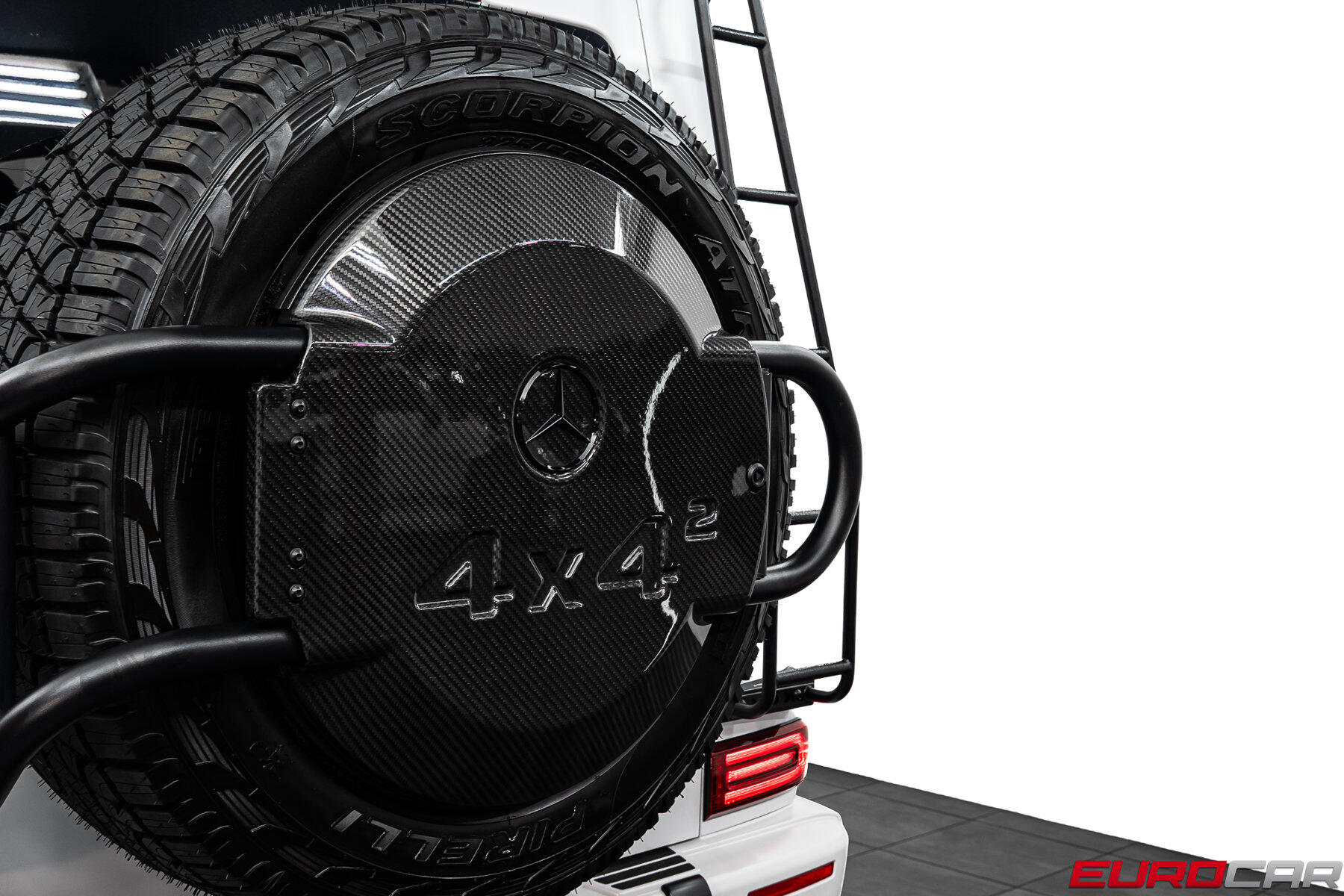 2023 Mercedes-Benz G-Class G 63 AMG 4x4&sup2; *NIGHT PACK MAGNO * SUNROOF*Image 28