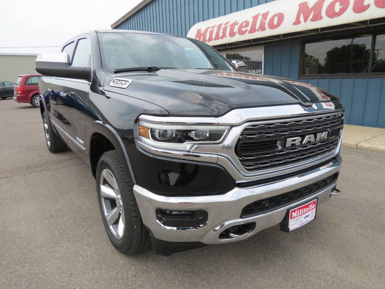 Used 2021 RAM Ram 1500 Pickup Limited with VIN 1C6SRFHM9MN739263 for sale in Fairmont, Minnesota