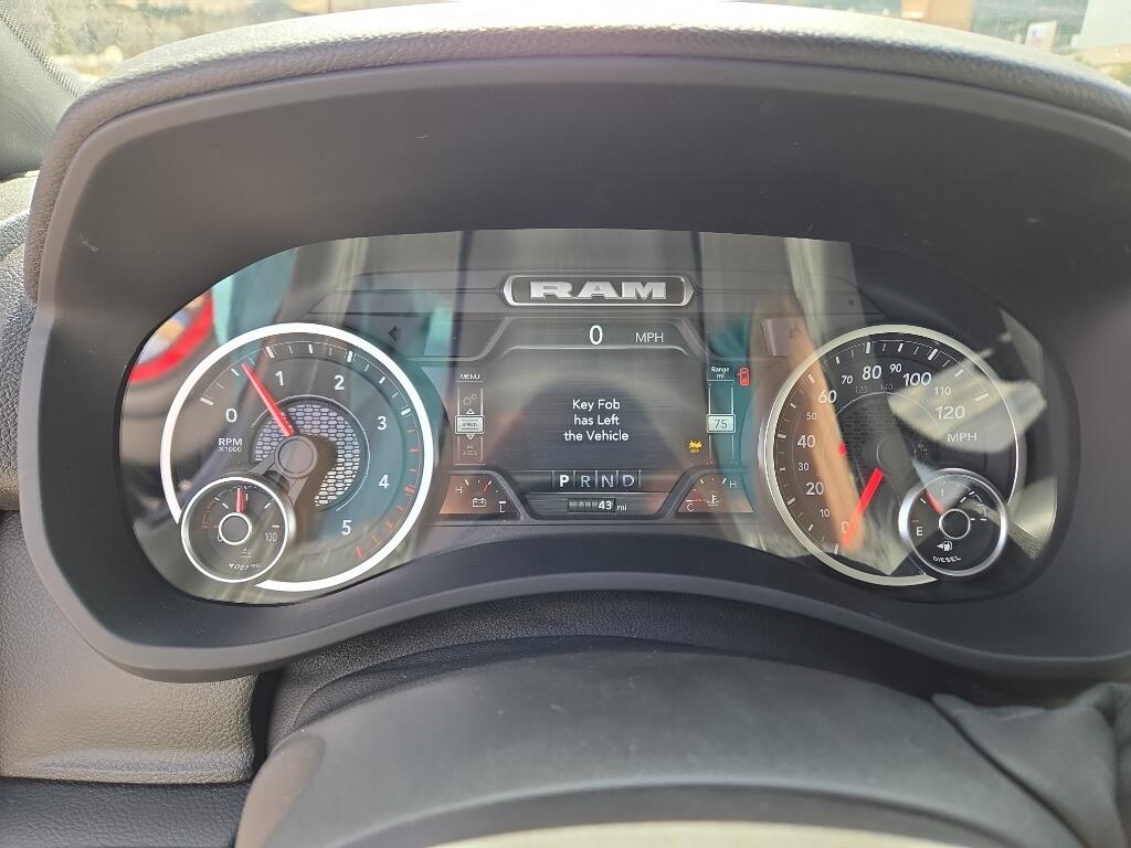 2025 RAM 3500 Big Horn - Photo 13