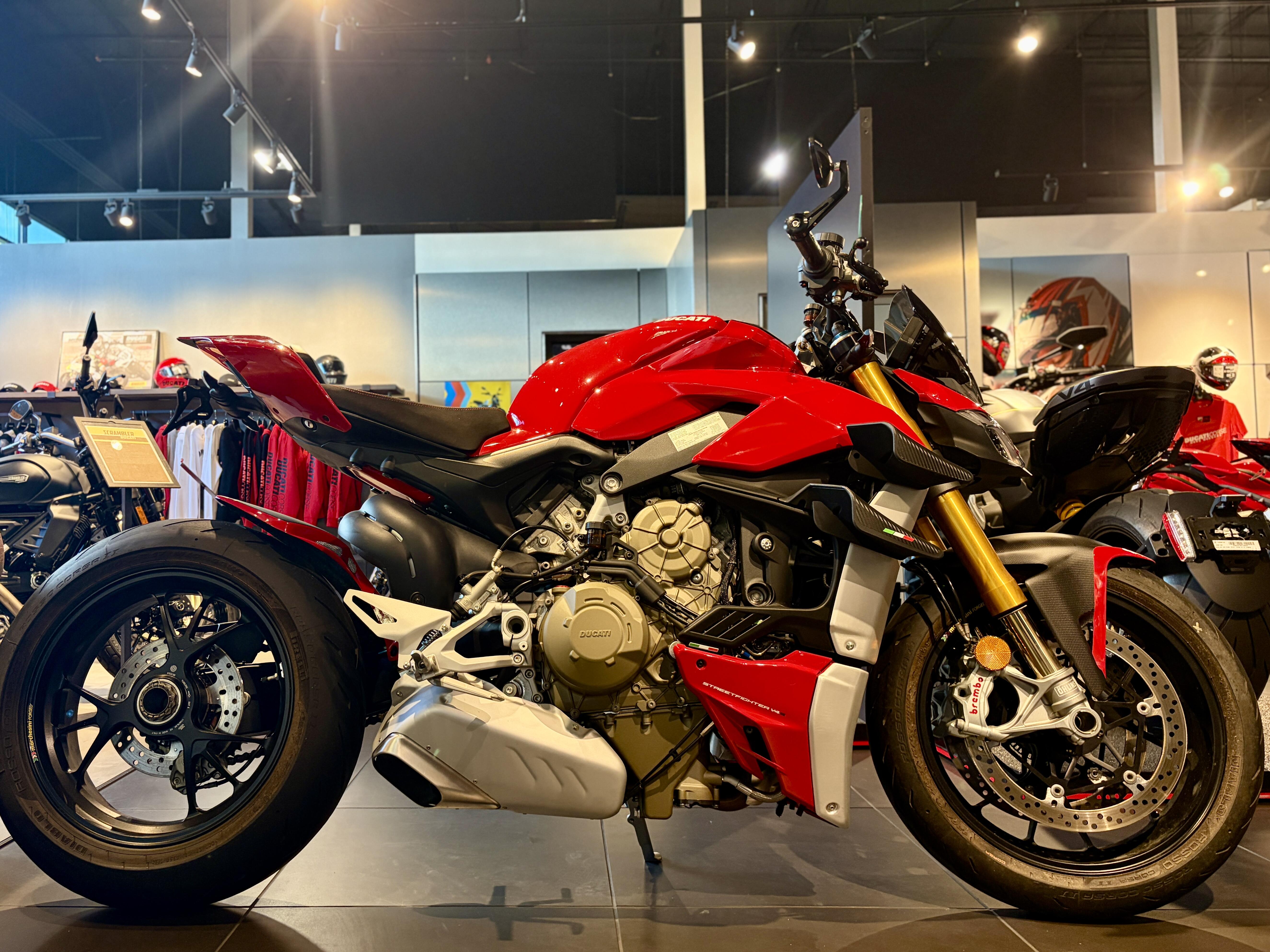 2021 Ducati STREETFIGHTER V4S