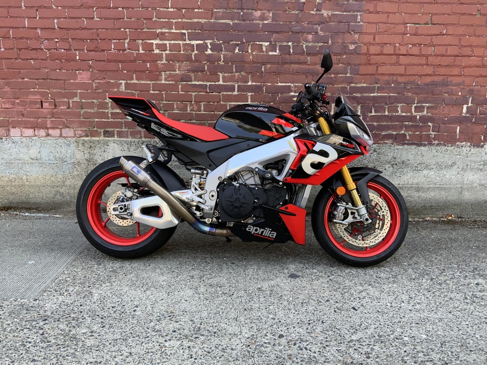 2021 Aprilia TUONO V4 FACTORY
