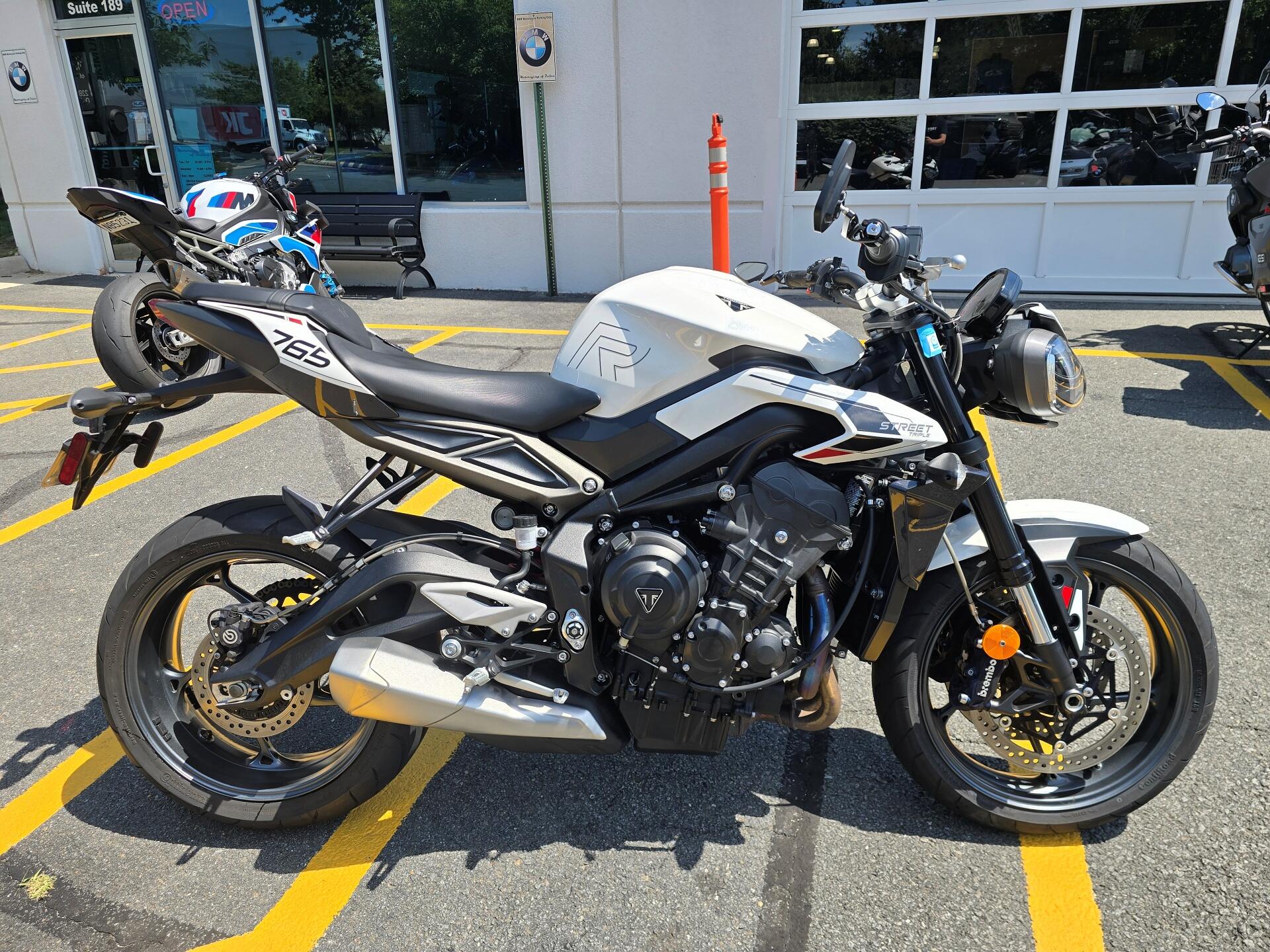 2024 Triumph Street Triple 765 R
