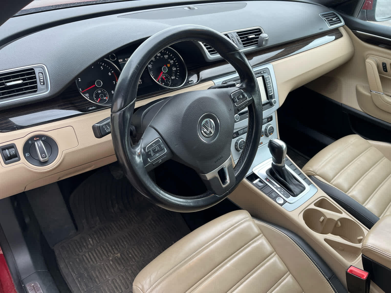 Used 2014 Volkswagen CC Executive with VIN WVWRP7AN2EE535248 for sale in Wilmington, OH