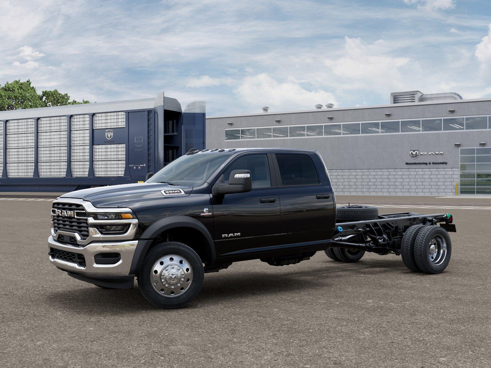 2026 RAM 5500 Big Horn 4X4 Crew Cab DRW 197" WB's photo