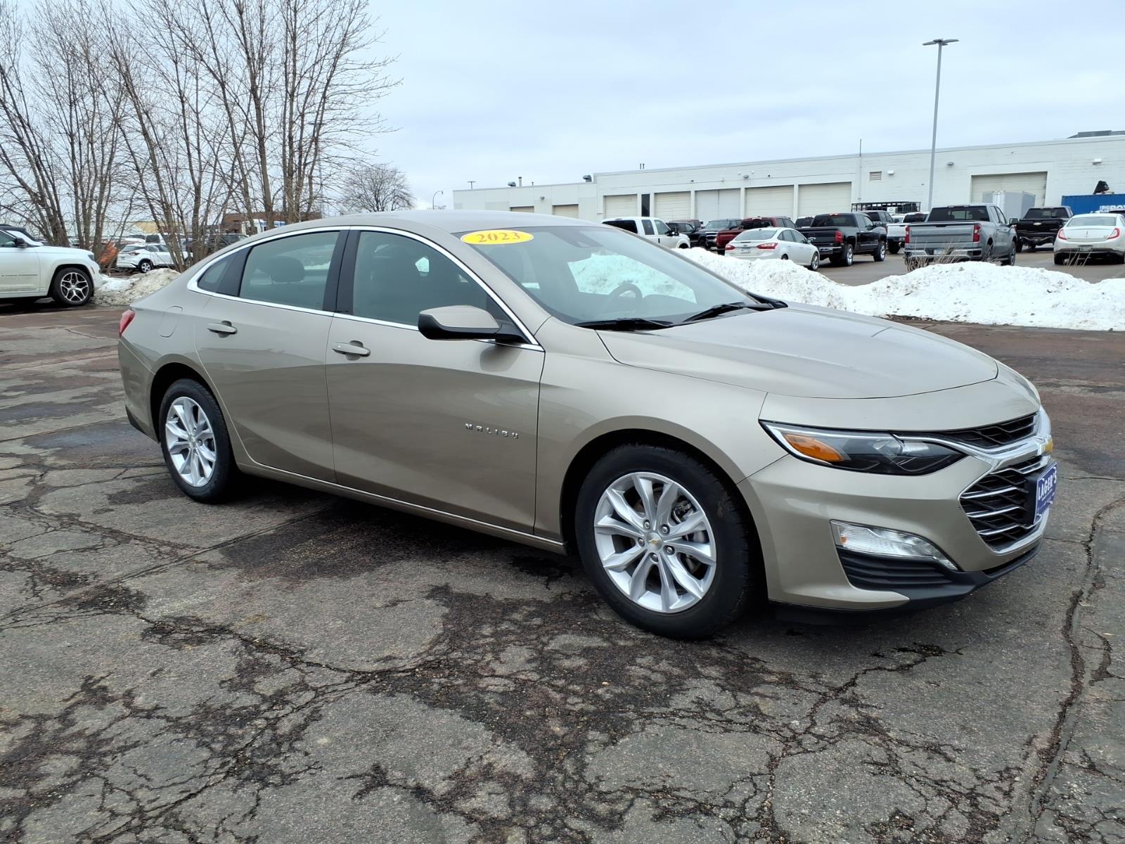 Used 2023 Chevrolet Malibu 1LT with VIN 1G1ZD5ST1PF253036 for sale in Mankato, Minnesota